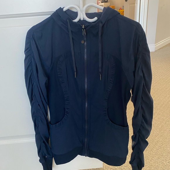 LuluLemon Jacket - Picture 5 of 6